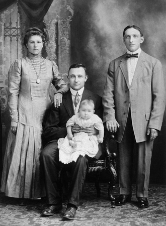 1910 Petkus Grandparents 1910