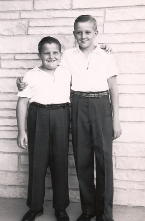 1954 Robert and David Petkus 1954 Des Plaines